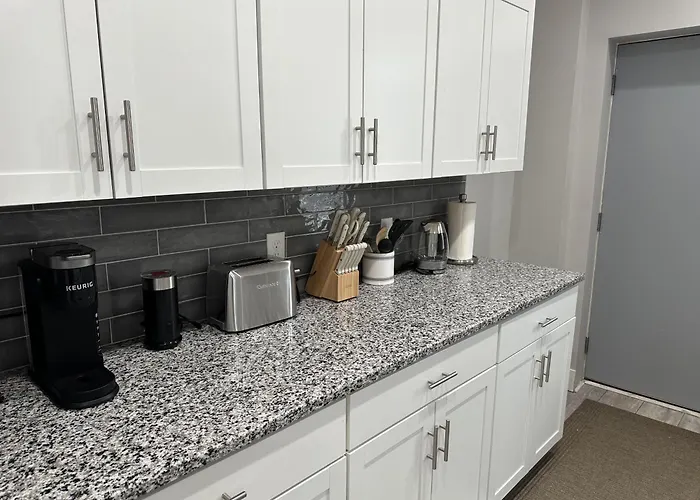 2Br Stylish Home In Milo-Grogan, Near Osu & Short North Columbus